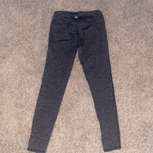 Athleta Grey Pattern Legging